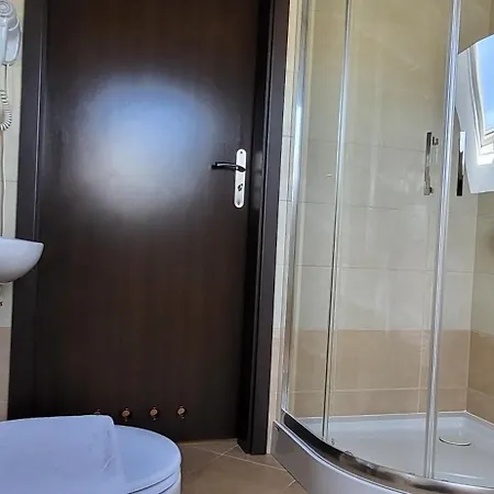 Rekin Privatunterkunft